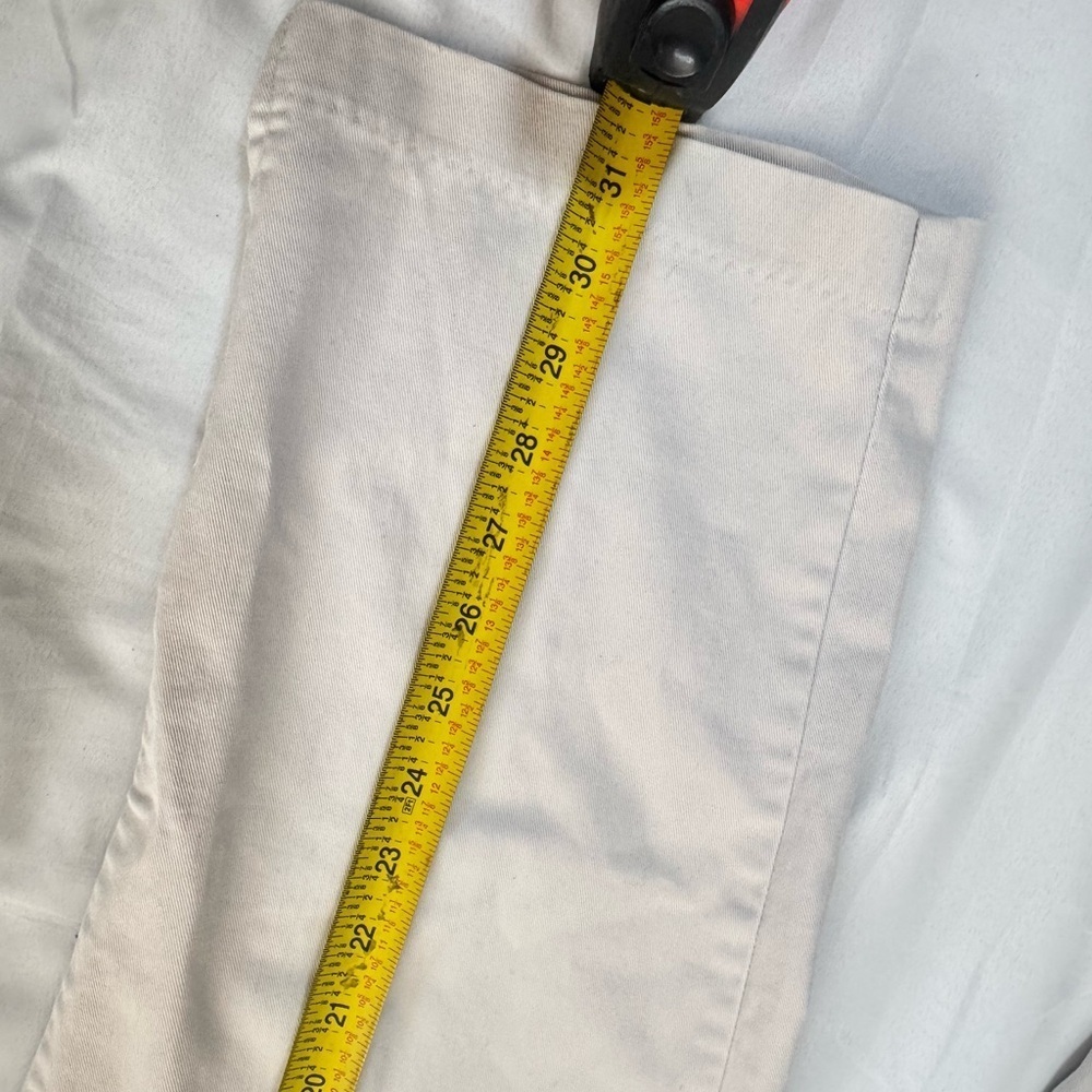 Dockers Cream Chinos Relaxed Fit - Picture 12 of 12